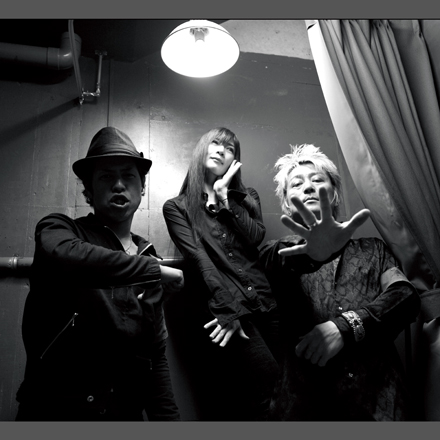 スリルラウンジ